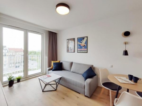Young City Apartment in Gdańsk Center